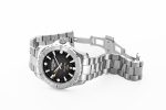 Deep Sea 200 43mm Quartz Three-Hand Date Black Dial Silver Bracelet Sa