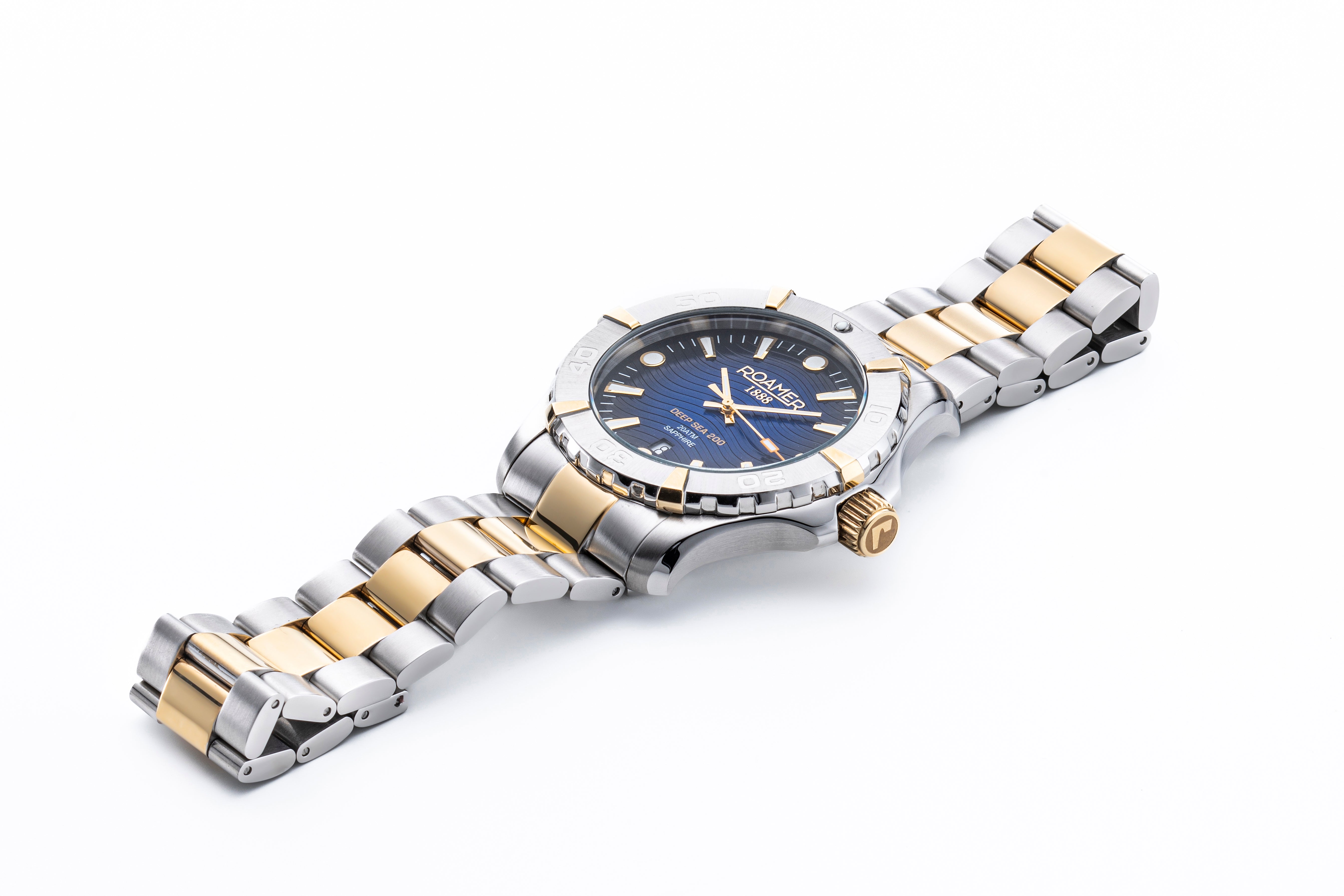 Deep Sea 200 43mm Quartz Three-Hand Date Blue Dial Two-Tone Bracelet S