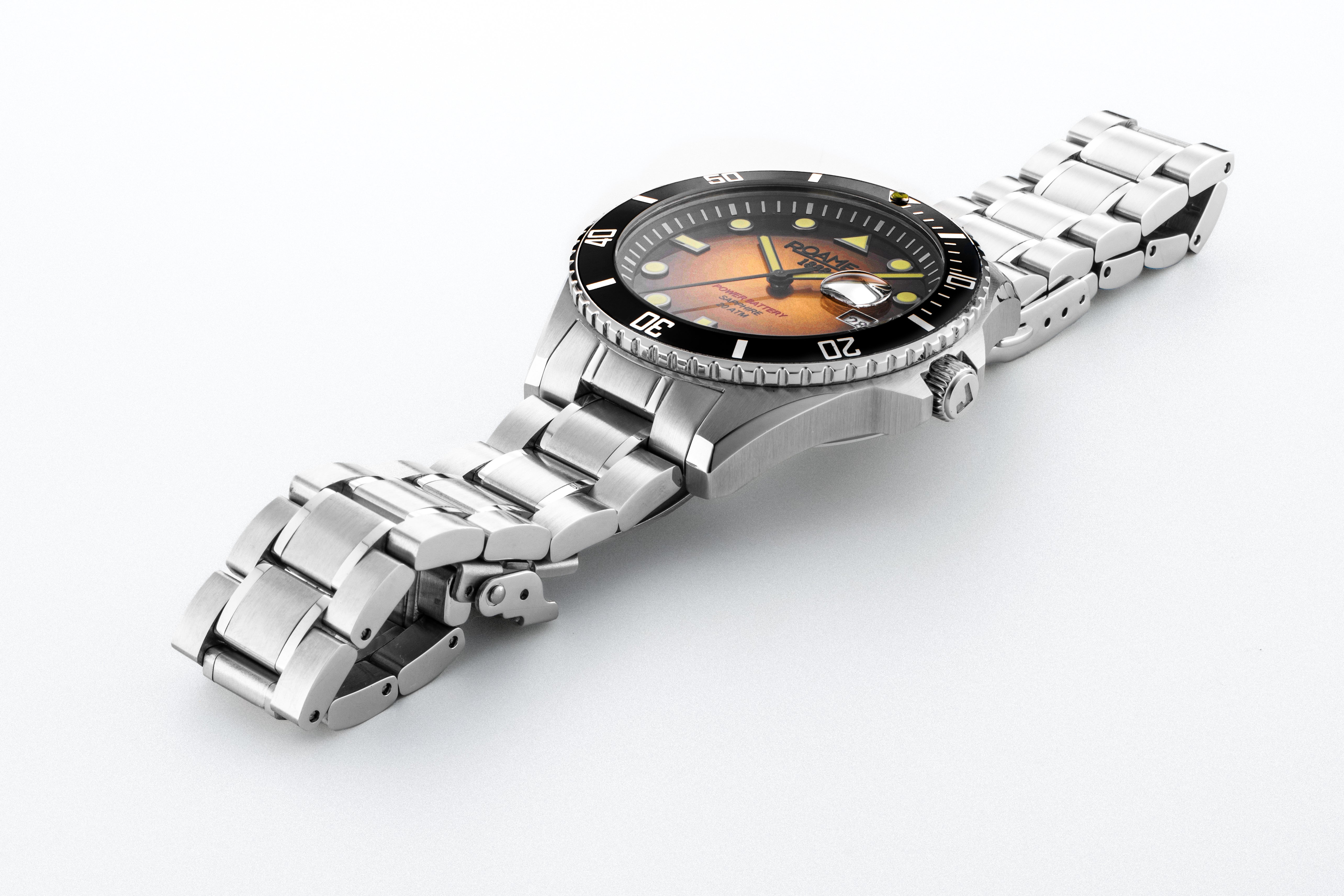 Pro Diver 200 43mm Quartz Three-Hand Date Yellow Gradient Dial Silver