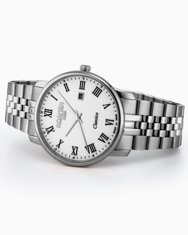 Classico Gents 40 mm Quartz Three-Hand Date White Dial Silver Bracelet