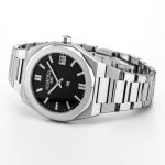 R8 Ladies 32.5mm Quartz Two-Hand Date Black Sunray Dial Silver Bracele