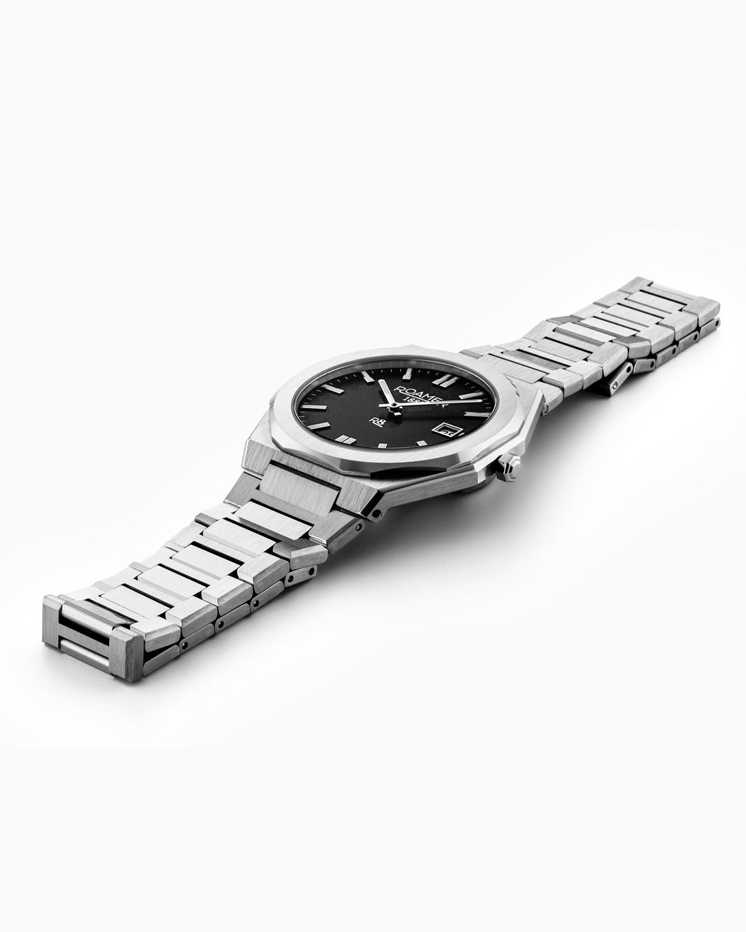 R8 Gents 41mm Quartz Three-Hand Date Black Sunray Dial Silver Bracelet