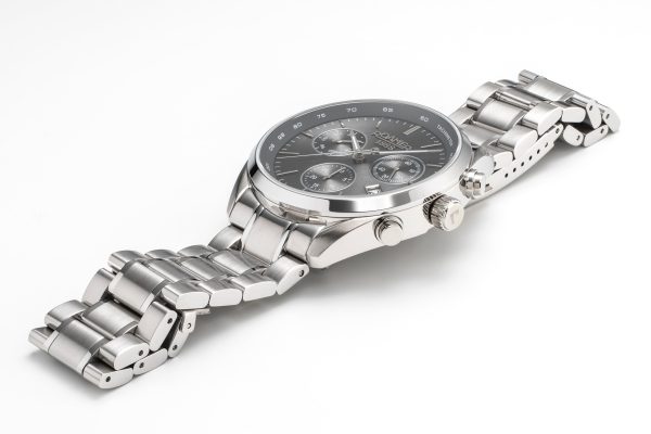 Pro Chrono 42mm Quartz Chronograph Date Black Sunray Dial Silver Brace